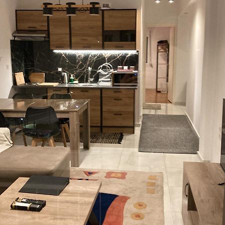 אתונה Acropolis Casa Historical Centre Top Floor Luxury Suite 150 Meters To Metro מראה חיצוני תמונה