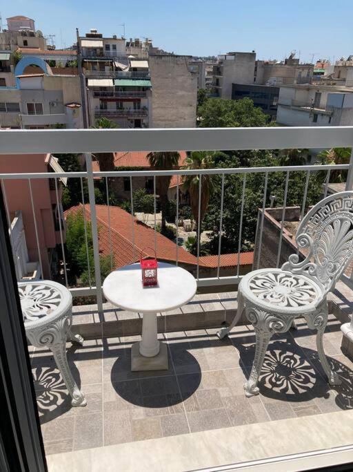 אתונה Acropolis Casa Historical Centre Top Floor Luxury Suite 150 Meters To Metro מראה חיצוני תמונה