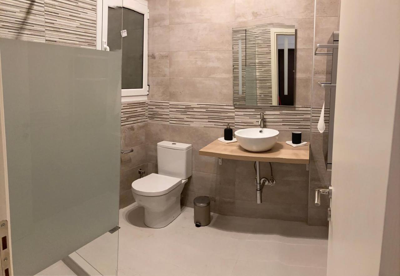 אתונה Acropolis Casa Historical Centre Top Floor Luxury Suite 150 Meters To Metro מראה חיצוני תמונה